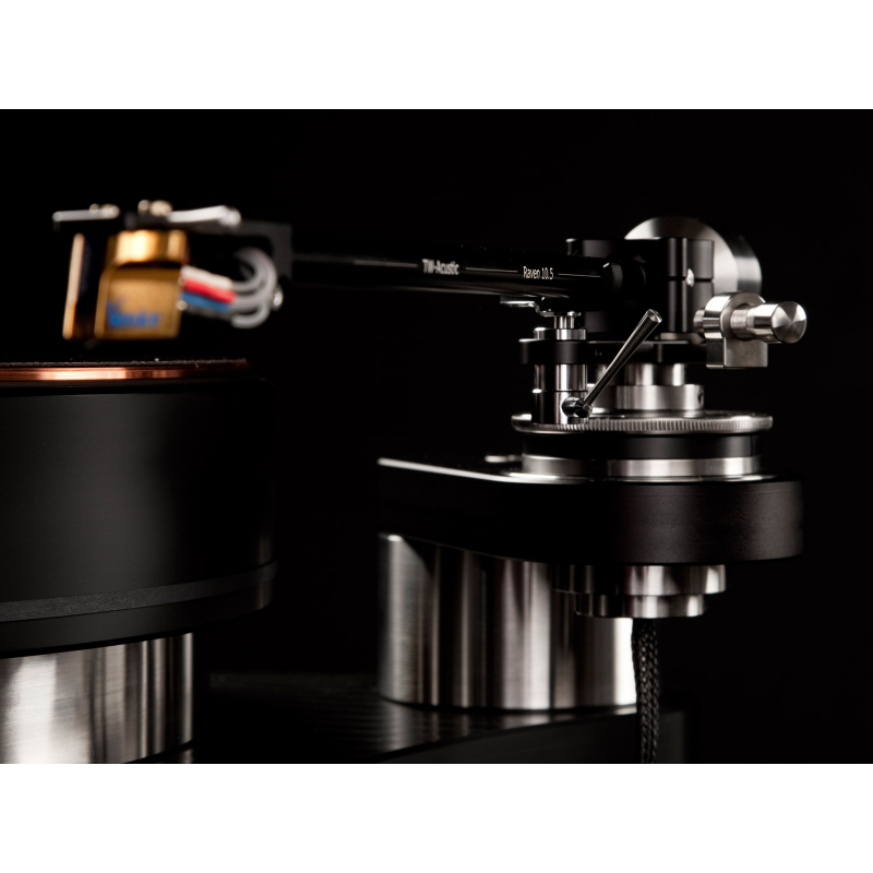 Her ser du Raven 10.5 tonearm fra TW Acustic