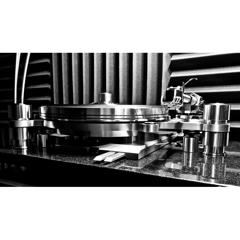 Her ser du Reference Delphi Mk VI 2. Gen fra Oracle Audio Her ser du Reference Delphi Mk VI 2. Gen fra Oracle Audio
